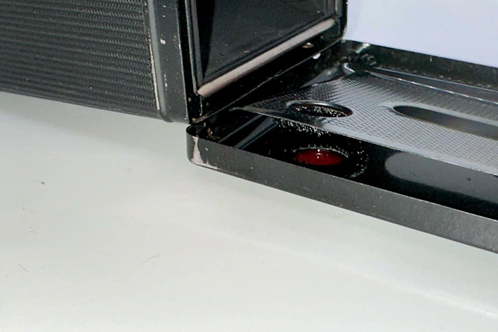 Foto der Lichtdichtung zwischen Andruckplatte und Rückwand der Agfa Box 50