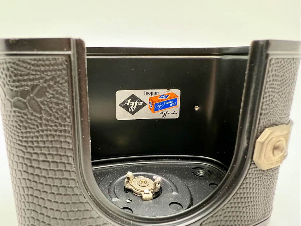 Foto der Rückwand einer Agfa Clack mit der Empfehlung der den richtigen Film