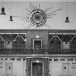 Foto der Front des Damen-Beckens im Stadtbad Lichtenberg